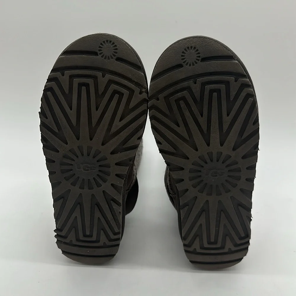 UGG purl strap